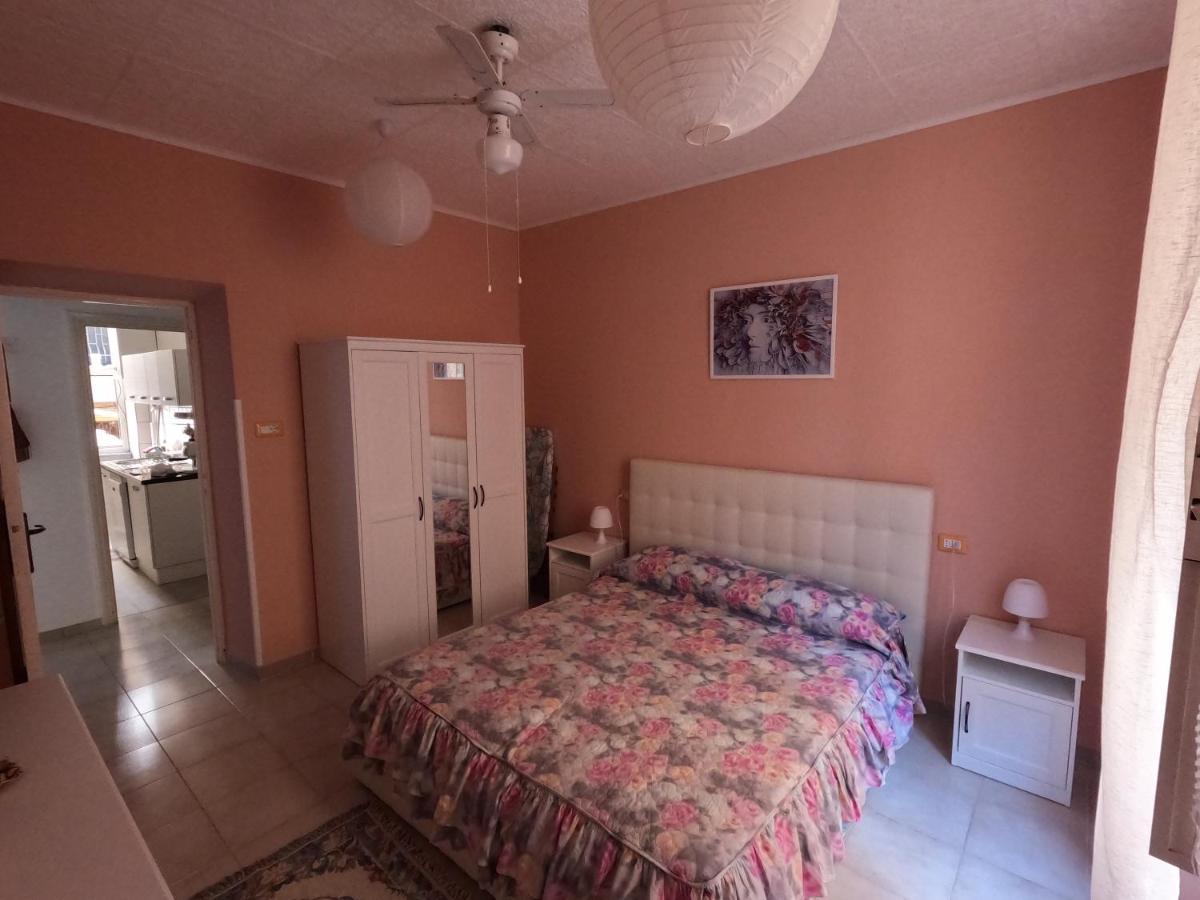 Casa Elsi Appartement Ostia Buitenkant foto